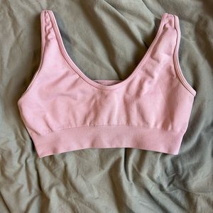 Bo + tee sports bra